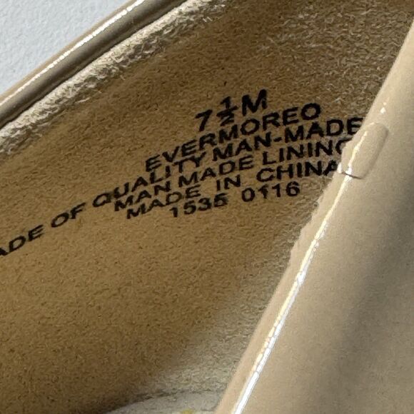 Nine West Nude Patent Leather 2.5 Inch Heels Pointy Toe Pumps Size 7.5M - Picture 6 of 6